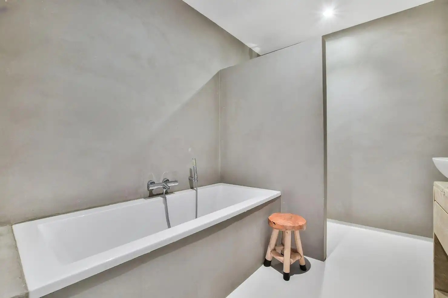 Modernizing with Microcement